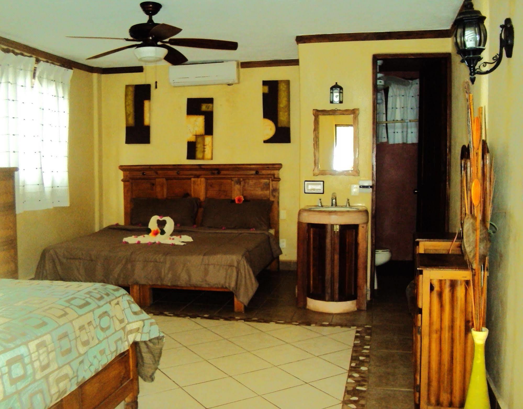 Tronco Bay Inn Resort Troncones Esterno foto